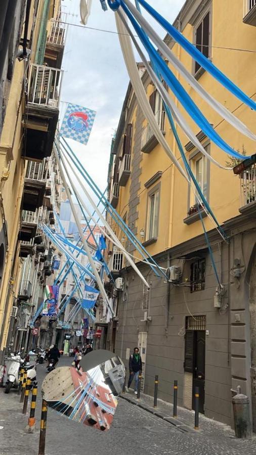 Apartamento La Dimora Di Vittoria Nápoles Exterior foto