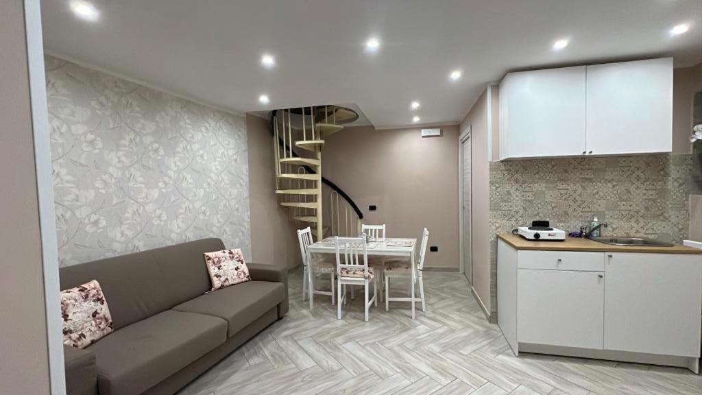 Apartamento La Dimora Di Vittoria Nápoles Exterior foto